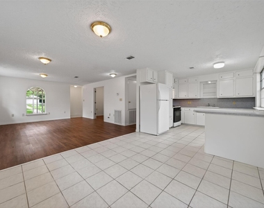 418 Texas Street - Photo Thumbnail 13