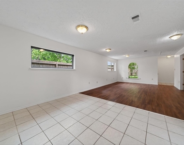 418 Texas Street - Photo Thumbnail 14