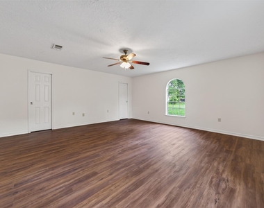 418 Texas Street - Photo Thumbnail 11