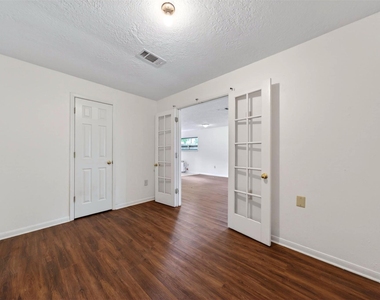 418 Texas Street - Photo Thumbnail 22