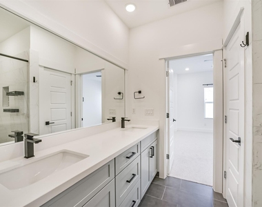8321 Springwood Canyon Lane - Photo Thumbnail 27