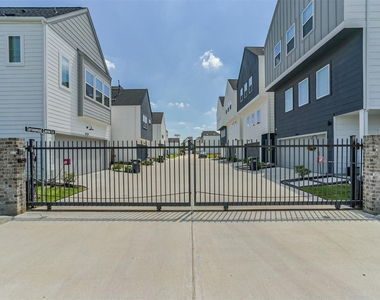 8321 Springwood Canyon Lane - Photo Thumbnail 2