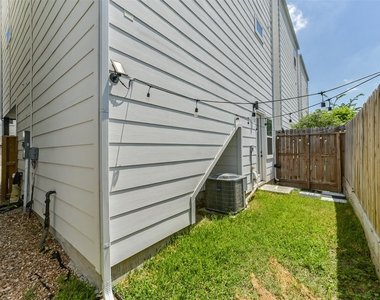 8321 Springwood Canyon Lane - Photo Thumbnail 9