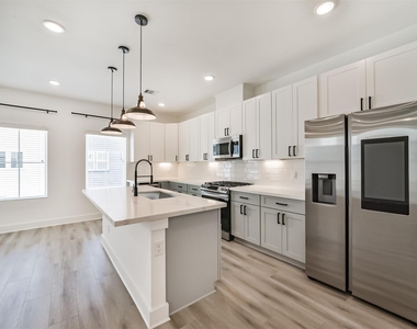 8321 Springwood Canyon Lane - Photo Thumbnail 15