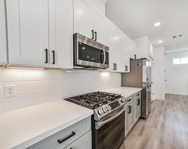 8321 Springwood Canyon Lane - Photo Thumbnail 17