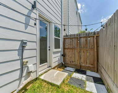 8321 Springwood Canyon Lane - Photo Thumbnail 11