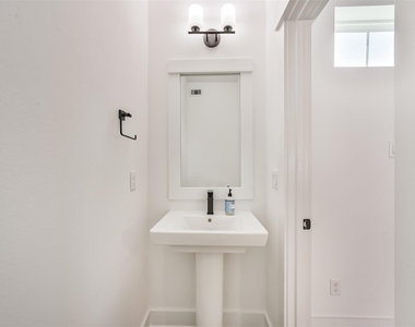 8321 Springwood Canyon Lane - Photo Thumbnail 23