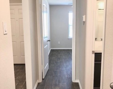 9955 Ranger Falls Drive - Photo Thumbnail 10