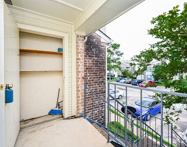 3900 Woodchase Drive - Photo Thumbnail 24