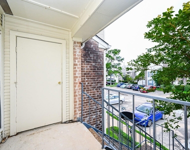 3900 Woodchase Drive - Photo Thumbnail 23