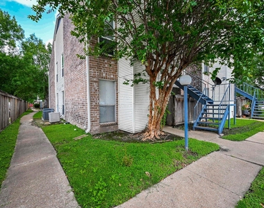 3900 Woodchase Drive - Photo Thumbnail 26