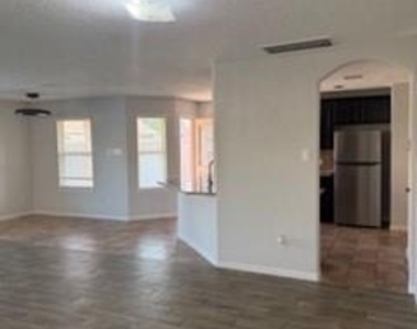 13714 Lacy Cove Court - Photo Thumbnail 2