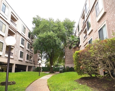 2207 S Braeswood Boulevard - Photo Thumbnail 15