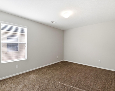 1107 Northgate Springs Drive - Photo Thumbnail 13