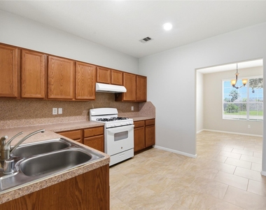 1107 Northgate Springs Drive - Photo Thumbnail 6