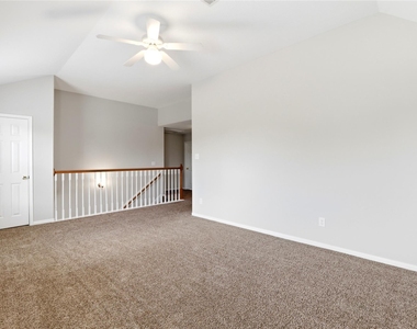 1107 Northgate Springs Drive - Photo Thumbnail 9