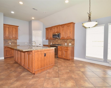 13611 Summer Cloud Lane - Photo Thumbnail 11