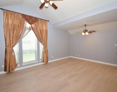 13611 Summer Cloud Lane - Photo Thumbnail 20