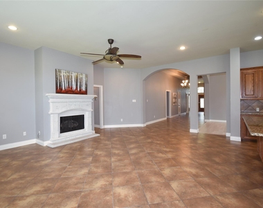 13611 Summer Cloud Lane - Photo Thumbnail 7
