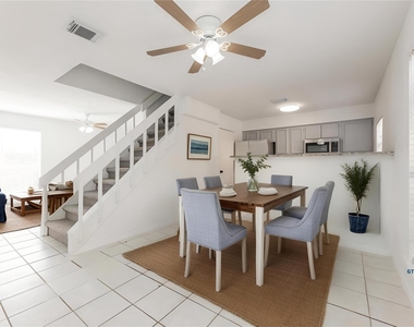1902 Avenue B - Photo Thumbnail 2