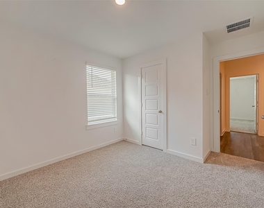 1018 Fringed Bluestar Drive - Photo Thumbnail 25