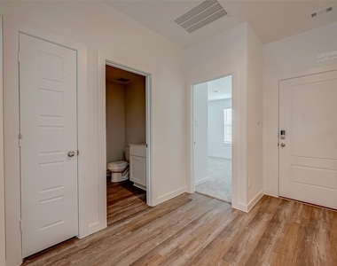 1018 Fringed Bluestar Drive - Photo Thumbnail 7
