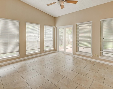 2302 Brook View Lane - Photo Thumbnail 16