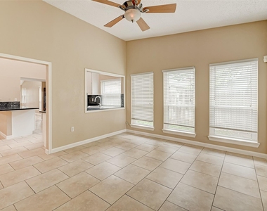 2302 Brook View Lane - Photo Thumbnail 18