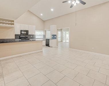 2302 Brook View Lane - Photo Thumbnail 9