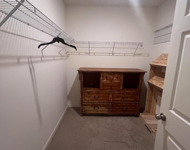 309 Cactus Street Se - Photo Thumbnail 9
