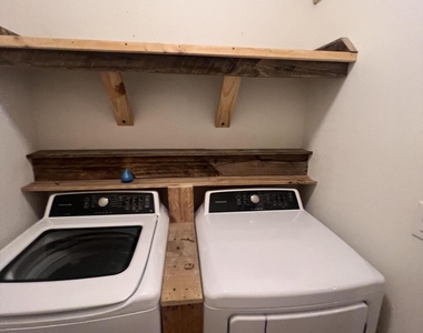 309 Cactus Street Se - Photo Thumbnail 10