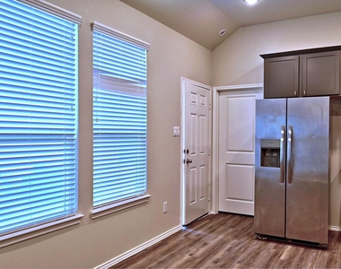 11550 Persimmon Street - Photo Thumbnail 29