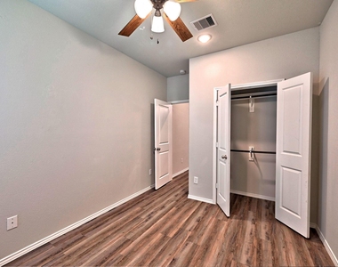 11550 Persimmon Street - Photo Thumbnail 28