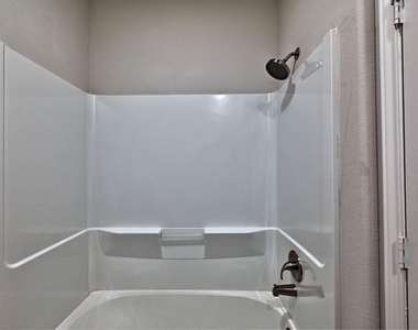 11550 Persimmon Street - Photo Thumbnail 22