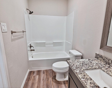11550 Persimmon Street - Photo Thumbnail 16
