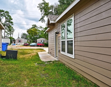 11550 Persimmon Street - Photo Thumbnail 4