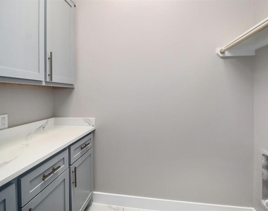 4508 Hardy Street - Photo Thumbnail 13