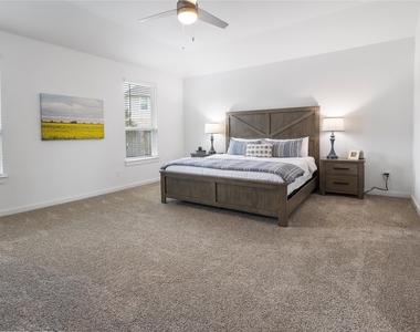 10208 Prairie Creek Lane - Photo Thumbnail 10