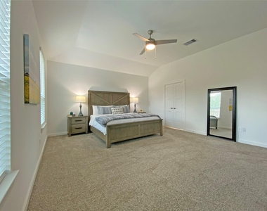 10208 Prairie Creek Lane - Photo Thumbnail 11
