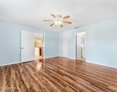 1622 Laramie Circle - Photo Thumbnail 15