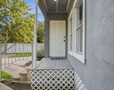 406 Gresham Street - Photo Thumbnail 24