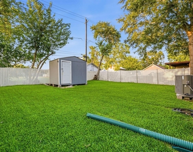 406 Gresham Street - Photo Thumbnail 22