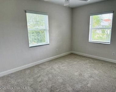 301 S Ramona Avenue - Photo Thumbnail 15
