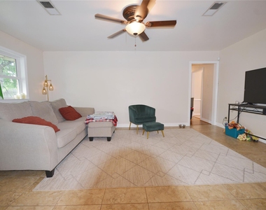 5118 Lymbar Drive - Photo Thumbnail 13