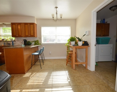 5118 Lymbar Drive - Photo Thumbnail 9
