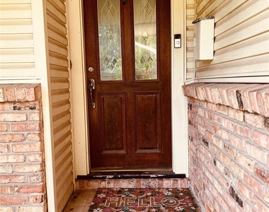 5118 Lymbar Drive - Photo Thumbnail 3