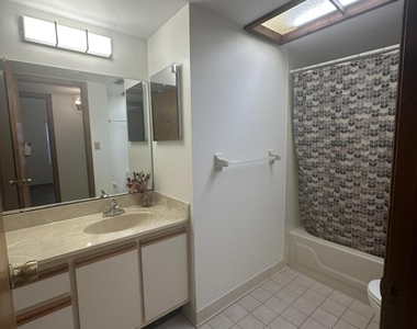 1600 Woodland Drive - Photo Thumbnail 10