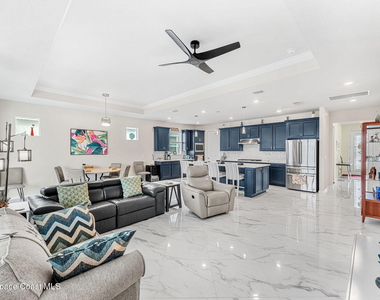8920 Shoreline Avenue - Photo Thumbnail 22