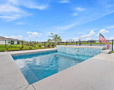 8920 Shoreline Avenue - Photo Thumbnail 3