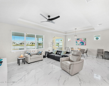 8920 Shoreline Avenue - Photo Thumbnail 9